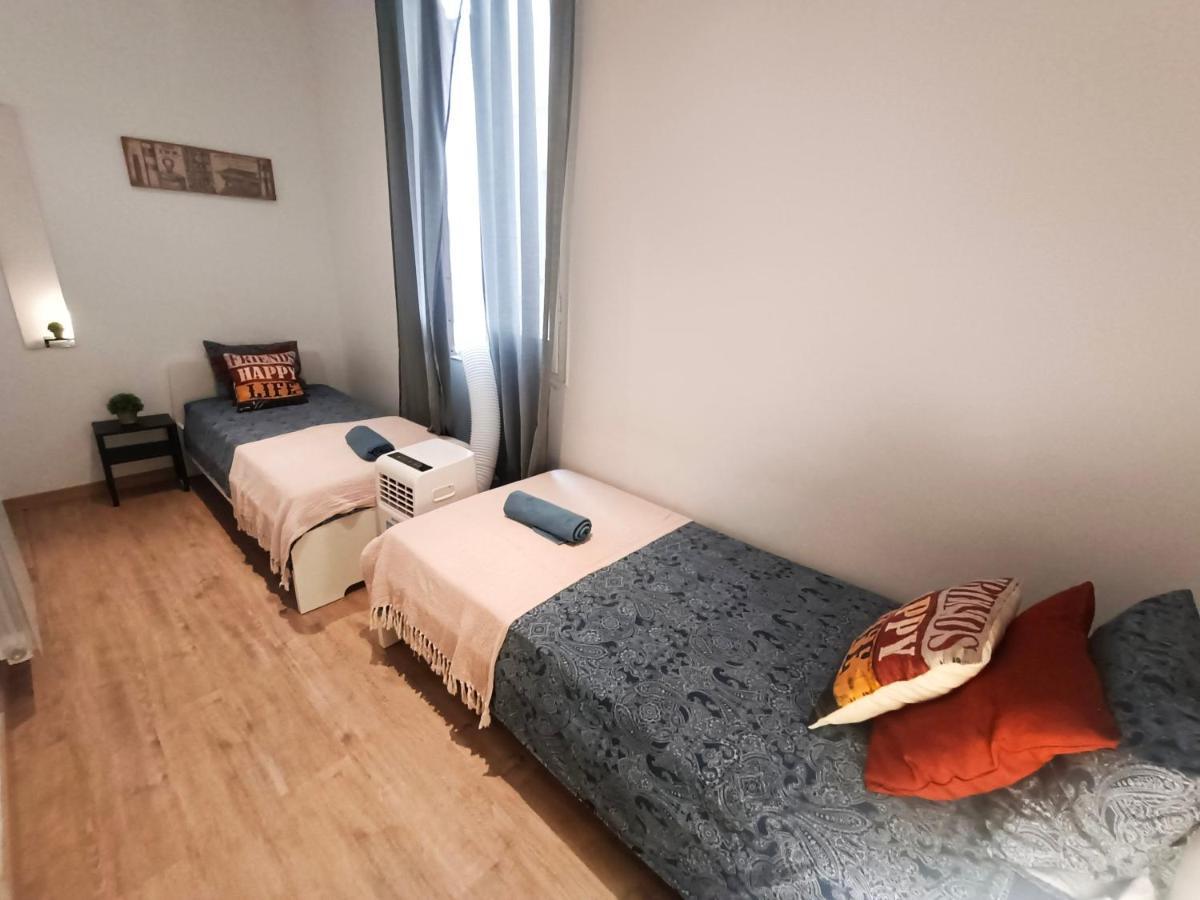 Private Rooms In Born Barcelona Eksteriør bilde